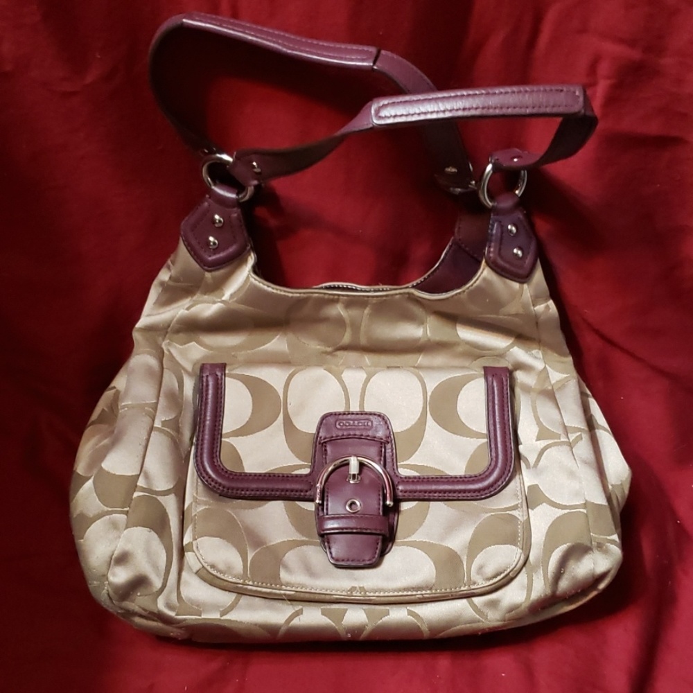 Womans coach purse